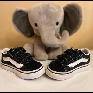 Toddler size 6 vans